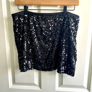 EUC size Large black sequin mini skirt by Studio Y. Perfect for the holidays!